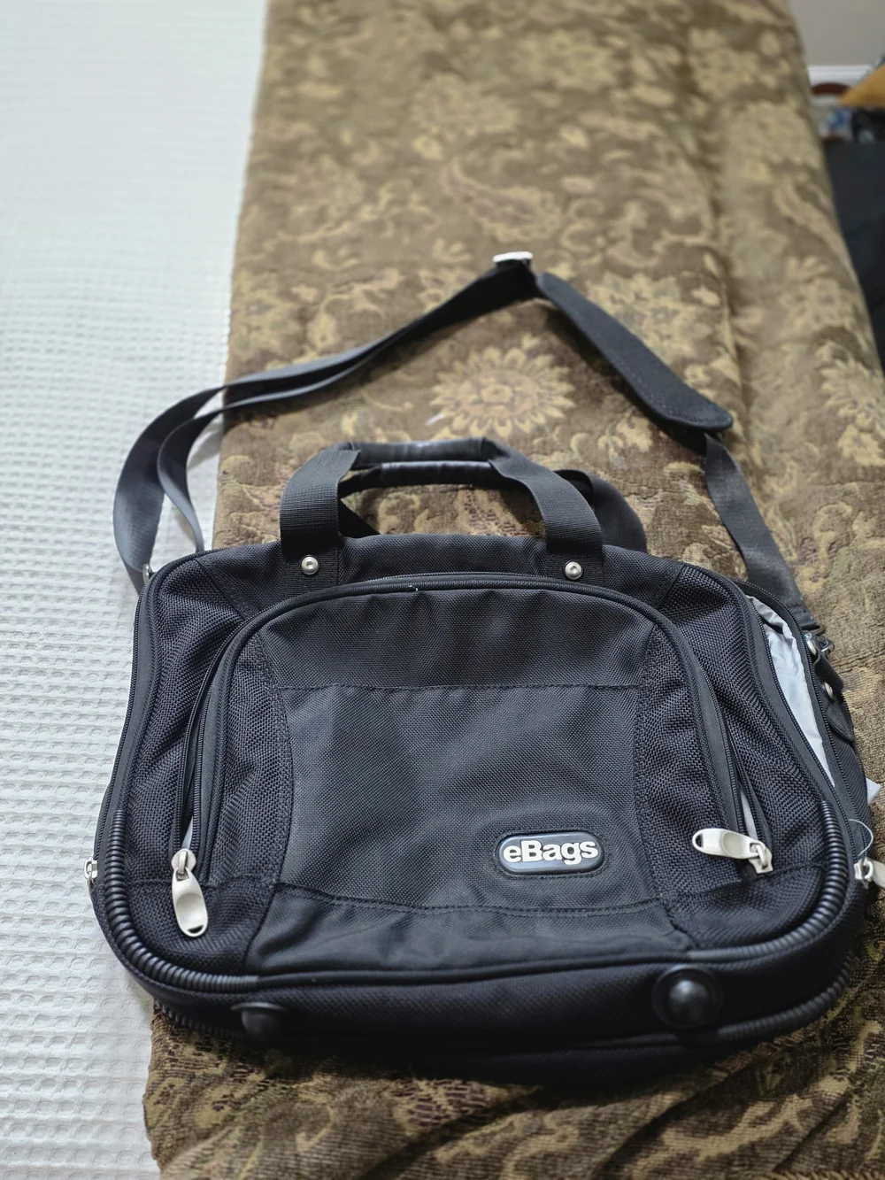 Black Men's Carry Bag with Shoulder Strap